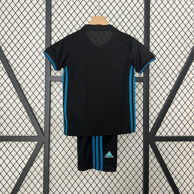 Kit Infantil Real madrid reserva 17/18 - Versão Retrô