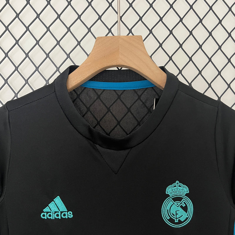 Kit Infantil Real madrid reserva 17/18 - Versão Retrô