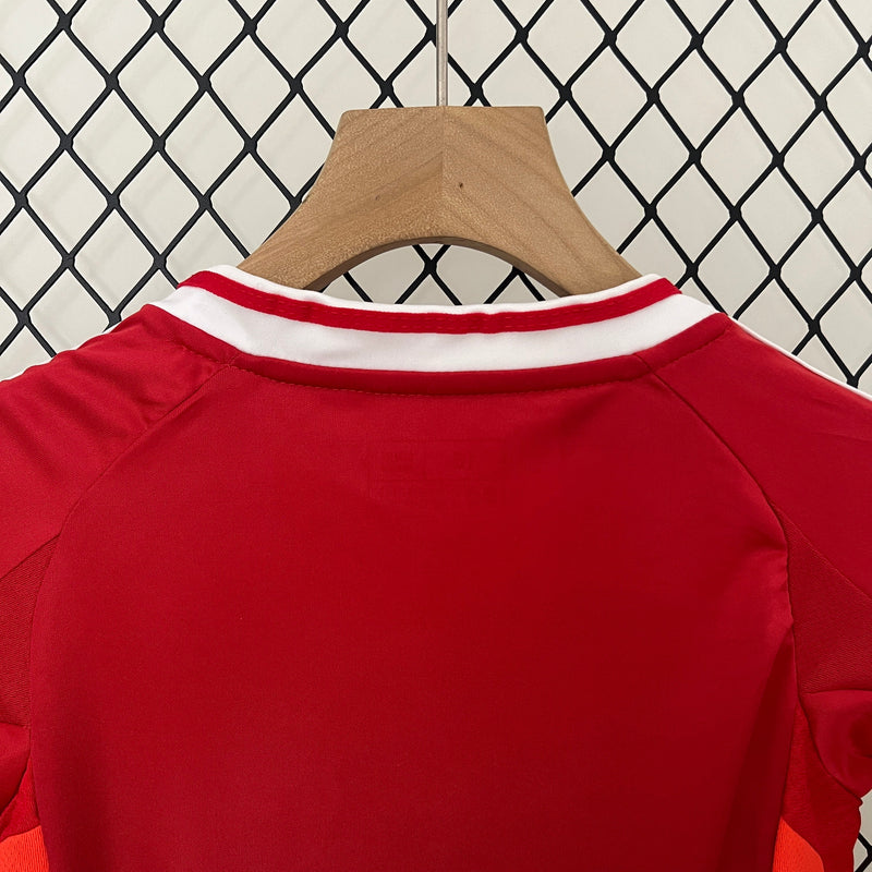 Kit Infantil Manchester United Titular 24/25