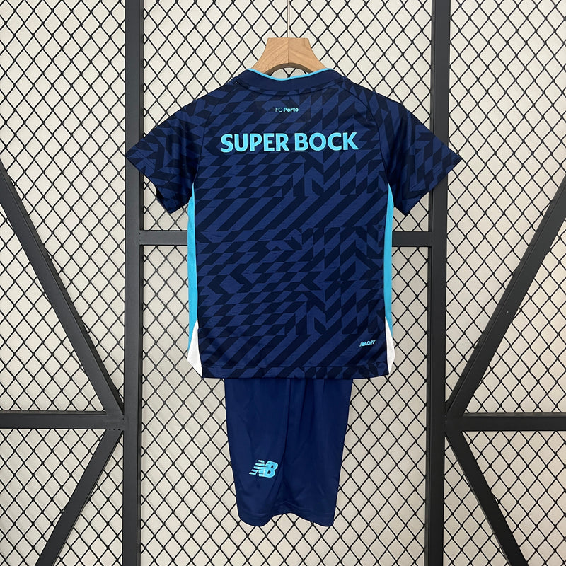 Kit Infantil Porto III 24/25