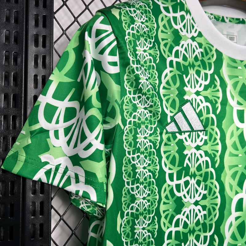 Camisa Celtic F.C. 24/25 Pré-Jogo - Versão Torcedor
