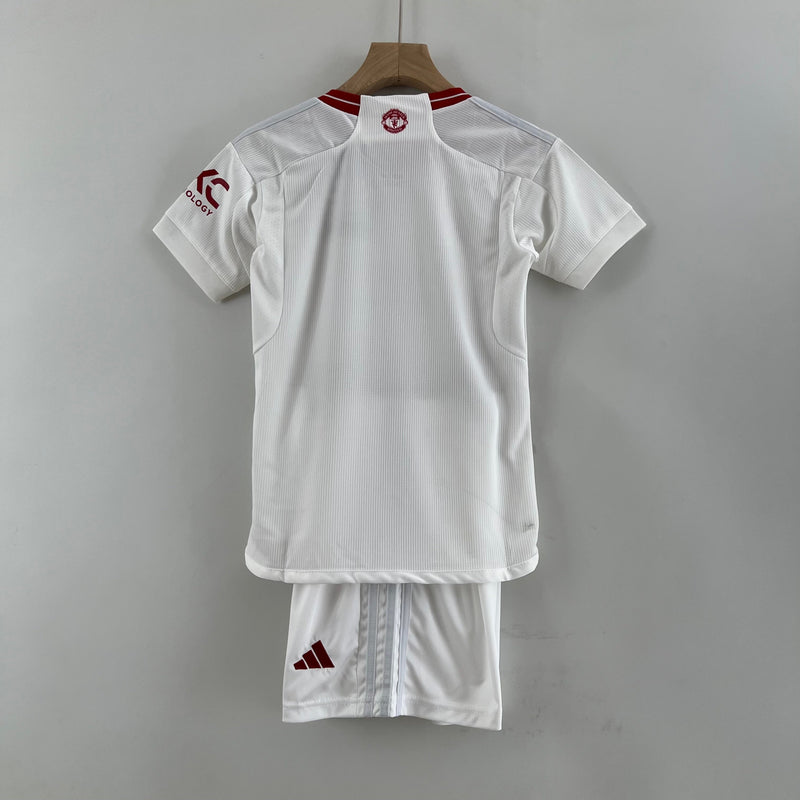 Kit Infantil Manchester United Reserva 23/24